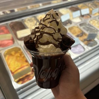Velvet - The Brownie Sundae - Ice Cream & Frozen Yogurt Near Me - San Fernando Valley, California Velvet - The Brownie Sundae - Ice Cream & Frozen Yogurt Near Me - San Fernando Valley, California
