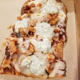 Bbq chxn flatbread with blue cheese Bbq chxn flatbread with blue cheese