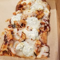 Dang BBQ Cantina - Simplay - Bbq chxn flatbread with blue cheese