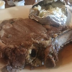 Andrea's Hillside Lounge - Prime Rib