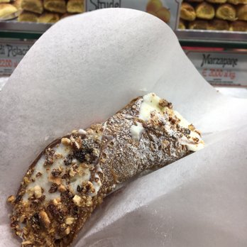 Laboratorio Pasticceria Roberto - Desserts Near Me - Taormina, Maine Laboratorio Pasticceria Roberto - Desserts Near Me - Taormina, Maine