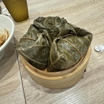 Yin Ji Chang Fen - Sticky chicken rice - Cantonese Near Me - Brossard, Quebec Yin Ji Chang Fen - Sticky chicken rice - Cantonese Near Me - Brossard, Quebec
