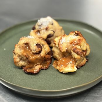 Da Bubs - If there's a better cookie i have to try it - Chicken Wings Near Me - Raleigh, North Carolina