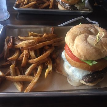 Dogfish Head Brewings & Eats - Burger - American Near Me - Rehoboth Beach, Delaware