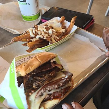 BurgerFi - Pinecrest - Burgers Near Me - Miami, Florida