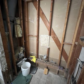 Syama O'Connor Plumbing - Old s show they walked into. Before the tub was seated and plumbing done. - Plumbing Near Me - Lake Forest, California Syama O'Connor Plumbing - Old s show they walked into. Before the tub was seated and plumbing done. - Plumbing Near Me - Lake Forest, California