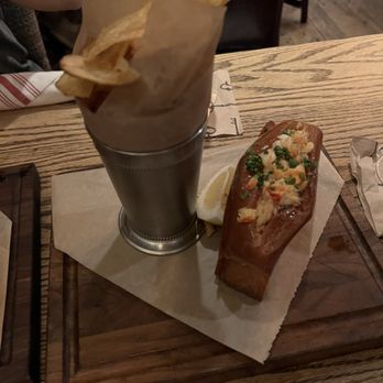 SideDoor - Lobster roll - British Near Me - Corona del Mar, California