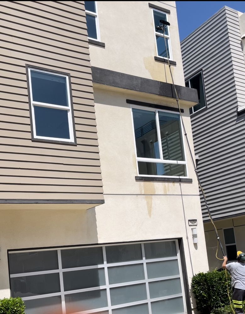 Slide of Orange Coast Window Spa