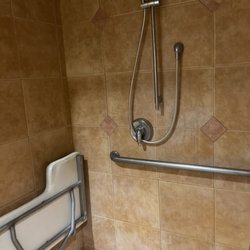 Hanson House - Shower
