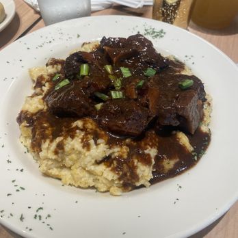 Konoko Restaurant - Oxtail & Grits - Caribbean Near Me - White Marsh, Maryland