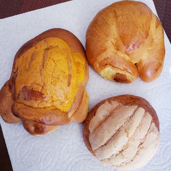 Azteca Market No 2 - Variety of bread in a bag. Small pieces but very fresh and easy to store. - Convenience Stores Near Me - San Rafael, California