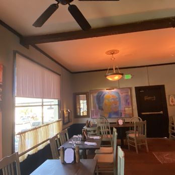 The Klondike Tavern - Cute, clean and quaint - New American Near Me - St Helens, Oregon