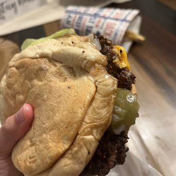 Pappas Bar-B-Q - Soggy and cold Cheeseburger - Barbeque Near Me - Houston, Texas Pappas Bar-B-Q - Soggy and cold Cheeseburger - Barbeque Near Me - Houston, Texas