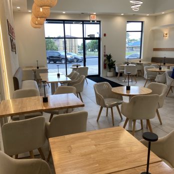 Milk Cake Bakery - Bakeries Near Me - Bridgeview, Illinois