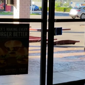 Jack in the Box - The front door would be more effective at keeping flies out of it closed and sealed properly. - Fast Food Near Me - Ramona, California