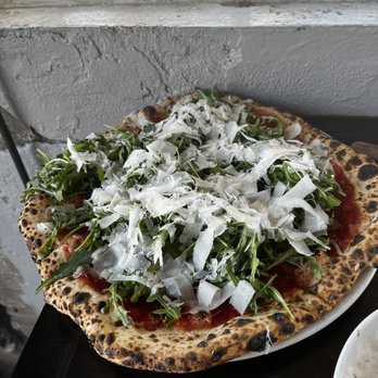Pizzicletta - Wood fired sourdough, red sauce, pepperoni,arugula, parm-reggiano = yummy - Pizza Near Me - Flagstaff, Arizona