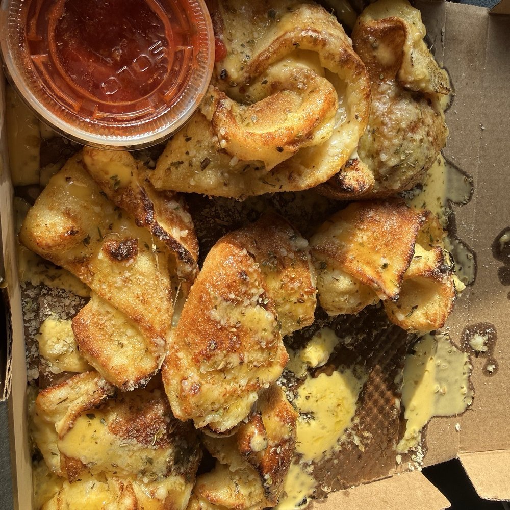 &pizza - GNARLIC KNOTS - delish. - Pizza Near Me - Ashburn, Virginia &pizza - GNARLIC KNOTS - delish. - Pizza Near Me - Ashburn, Virginia