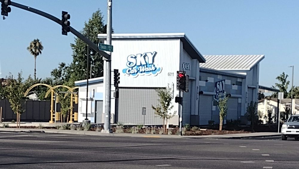 SKY CAR WASH Updated September 2024 18 Reviews 6011 West Ln