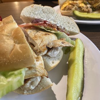 Colts Neck General Store - California chicken - Delis Near Me - Colts Neck, New Jersey