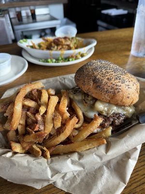Snuffer's Restaurant & Bar by null