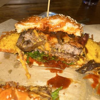 Squeeze Burger & Brew - Double Western BBQ Squeeze - Burgers Near Me - Stockton, California Squeeze Burger & Brew - Double Western BBQ Squeeze - Burgers Near Me - Stockton, California