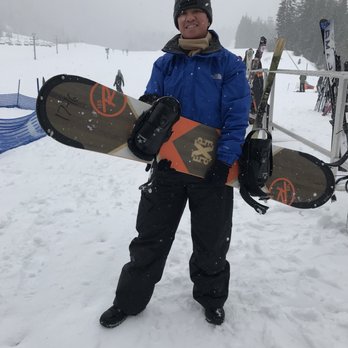 Crystal Mountain Resort - Ski Resorts Near Me - Enumclaw, Washington