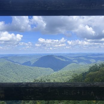 Kingdom Come State Park - In between the bars - Parks Near Me - Cumberland, Kentucky Kingdom Come State Park - In between the bars - Parks Near Me - Cumberland, Kentucky
