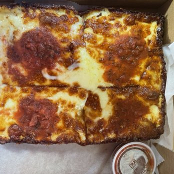 Dante's Pizza Company - Double Cheese - Pizza Near Me - York, Maine