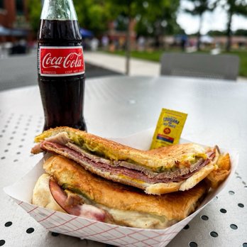 Thompson Bros Cubanos - Cubano and Mexican Coke - Food Trucks Near Me - Shawnee, Kansas Thompson Bros Cubanos - Cubano and Mexican Coke - Food Trucks Near Me - Shawnee, Kansas