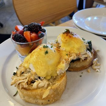 Bloom - Jumbo Crab Bene - American Near Me - Santa Clara, California
