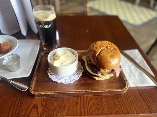 The Auld Dubliner by null