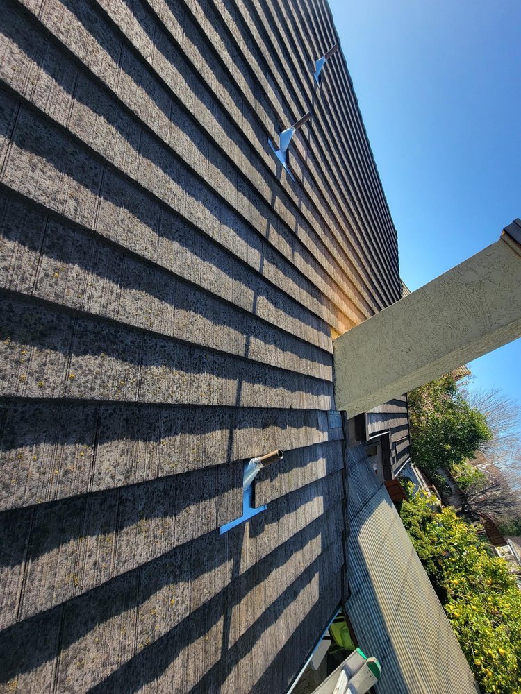 Slide of Hernandez's Roofing