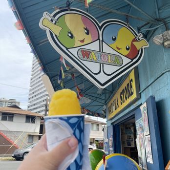Waiola Shave Ice - Small Banana shave Ice - Ice Cream & Frozen Yogurt Near Me - Honolulu, Hawaii
