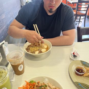 NAM Noodles And More Pasadena - Pork Shrimp Ramen Chicken V-Bowl - Vietnamese Near Me - Pasadena, Texas