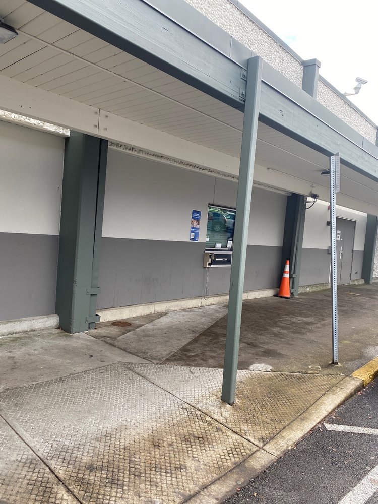 FRED MEYER Updated August 2024 66 Reviews 6850 N Lombard St