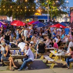 North Point Bar and Grill - Outdoor patio