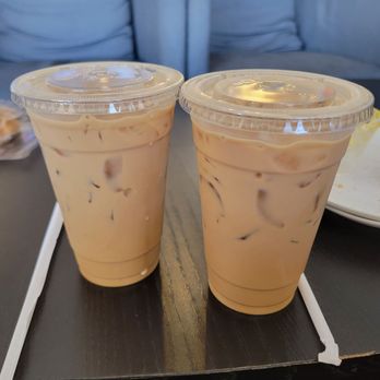 Dessert Cafe 365 - Cafes Near Me - Schaumburg, Illinois
