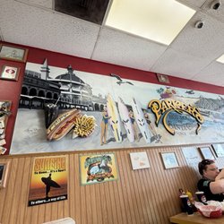 Parker's Hot Dogs Of Santa Cruz - Kinda impressive