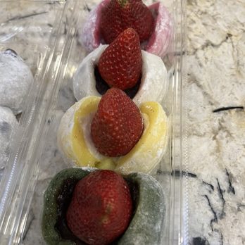 Mitsuwa Marketplace - Fresh Mochi - International Grocery Near Me - San Jose, California Mitsuwa Marketplace - Fresh Mochi - International Grocery Near Me - San Jose, California