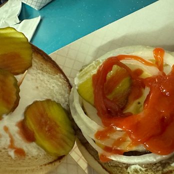 Pete's Burger Place - Cheeseburger - Burgers Near Me - Porter, Texas