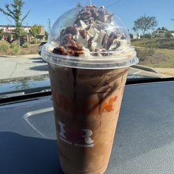 Dunkin' - Iced Signature Mocha Latte