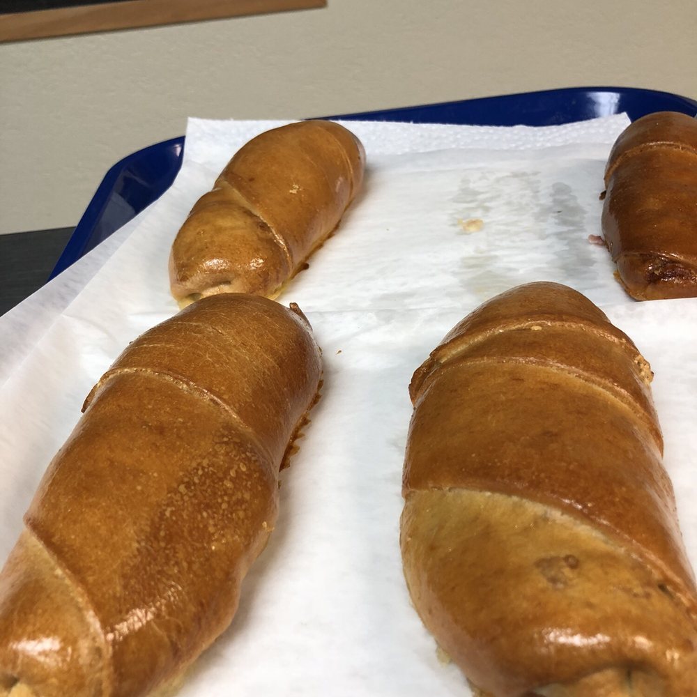 Mi Pueblo Bakery - Cachitos de jamon y queso - Bakeries Near Me - Orlando, Florida Mi Pueblo Bakery - Cachitos de jamon y queso - Bakeries Near Me - Orlando, Florida