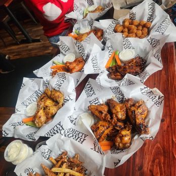 Bronx Alehouse - Full spread - American Near Me - Bronx, New York Bronx Alehouse - Full spread - American Near Me - Bronx, New York
