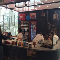 Marqueyucas Pabellón Cuauhtémoc - Preparando mi marquesita con la Catedral de Mérida al fondo