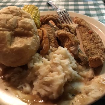 Fisherman's Galley - My sister's lunch plate - Fish & Chips Near Me - Many, Louisiana