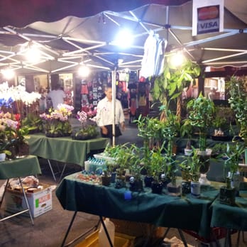 Surf City Nights - Farmer's market @ night! - Farmers Market Near Me - Huntington Beach, California Surf City Nights - Farmer's market @ night! - Farmers Market Near Me - Huntington Beach, California