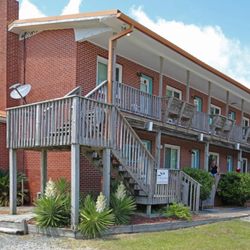 Gallop Roofing & Remodeling - Great gutter job at Cape Pines Motel