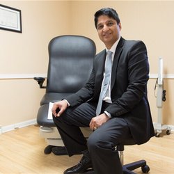 Vohra Praveen, DPM - Foot and Ankle Specialists - Exam room