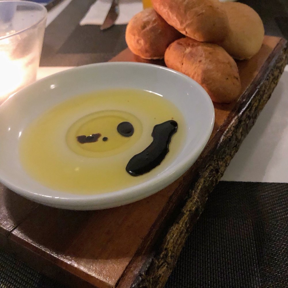 Almar - Bread - Mediterranean Near Me - Cancún, ROO