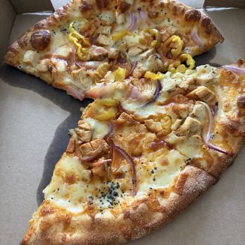 Noble Funk Brewing - Buffalo chicken pizza - Brewpubs Near Me - Louisville, Kentucky